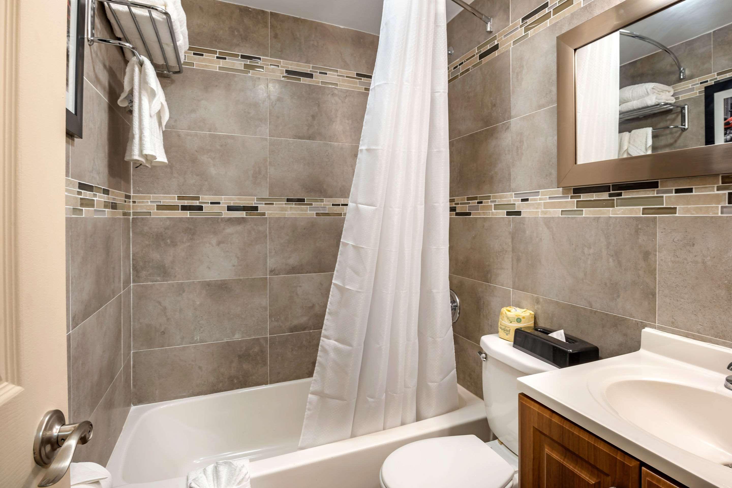 Downtown Hollywood Gardens Inn & Suites Zewnętrze zdjęcie