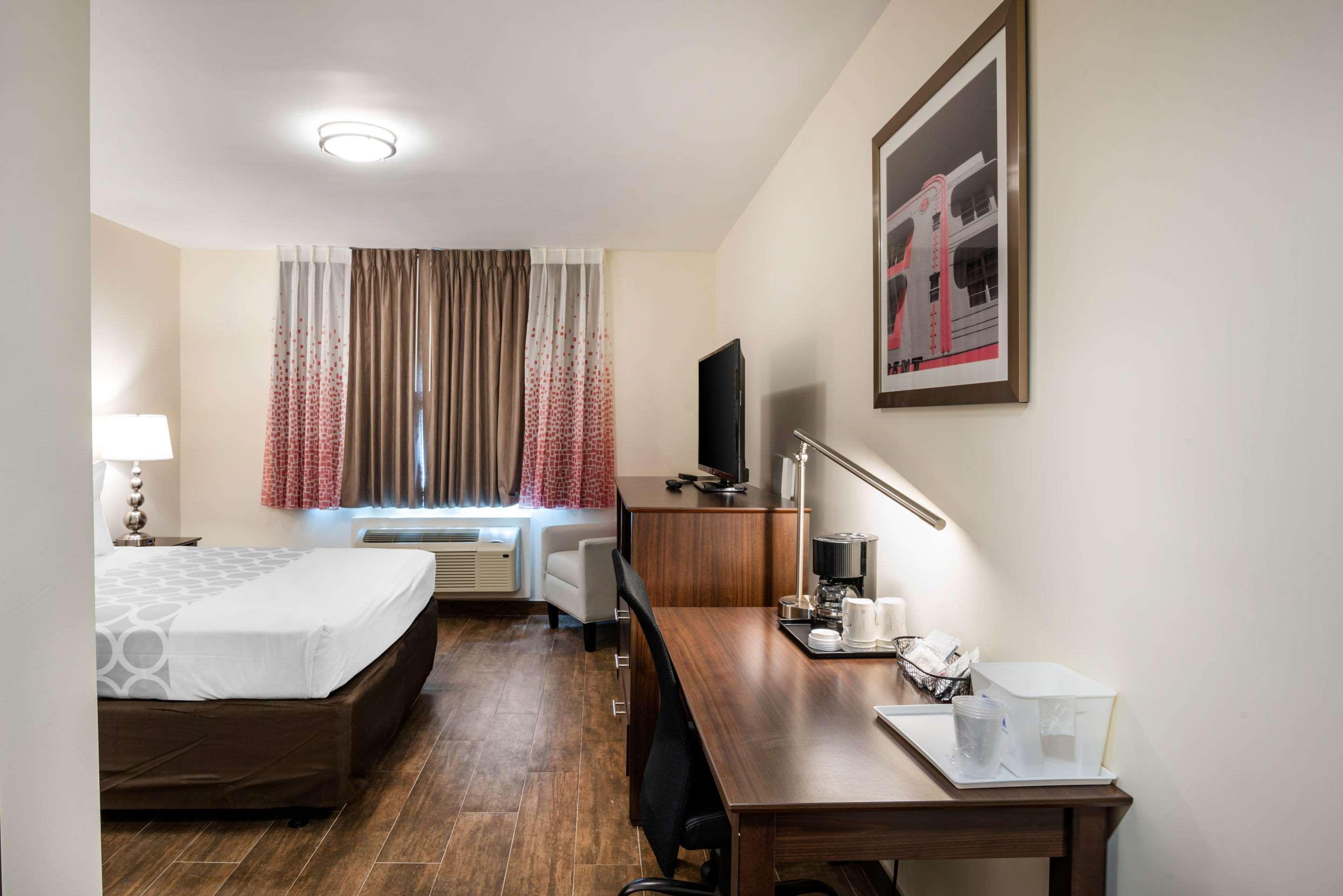 Downtown Hollywood Gardens Inn & Suites Zewnętrze zdjęcie
