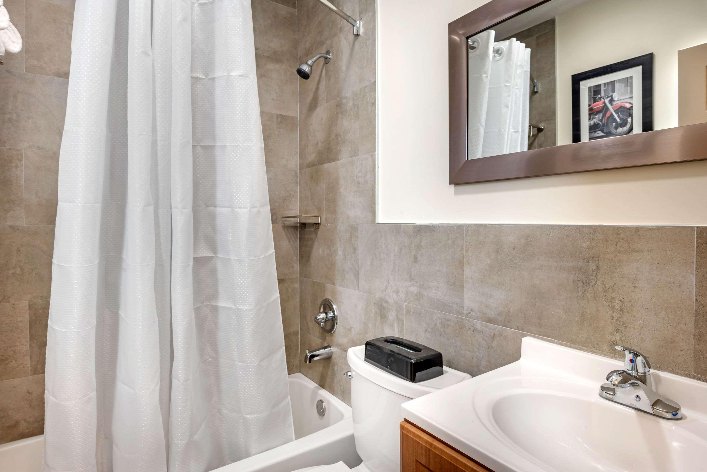 Downtown Hollywood Gardens Inn & Suites Zewnętrze zdjęcie