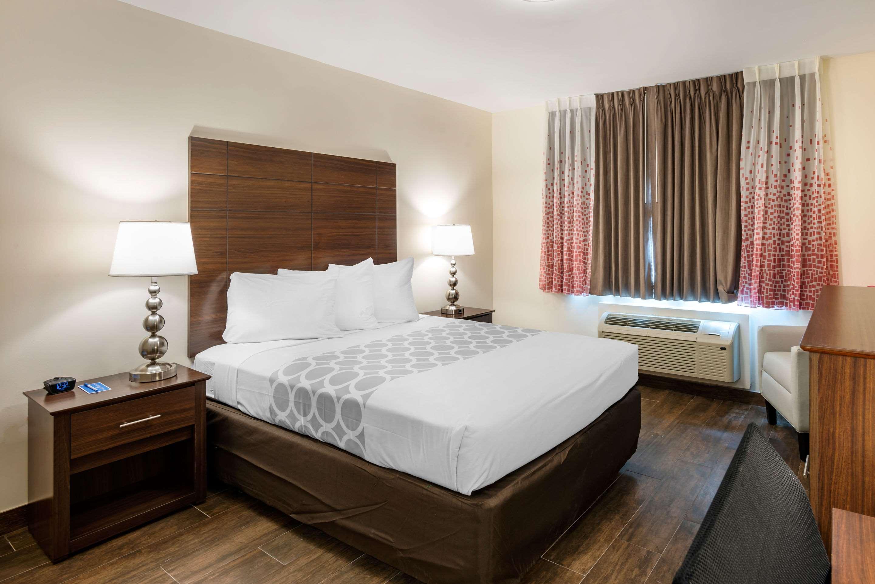Downtown Hollywood Gardens Inn & Suites Zewnętrze zdjęcie