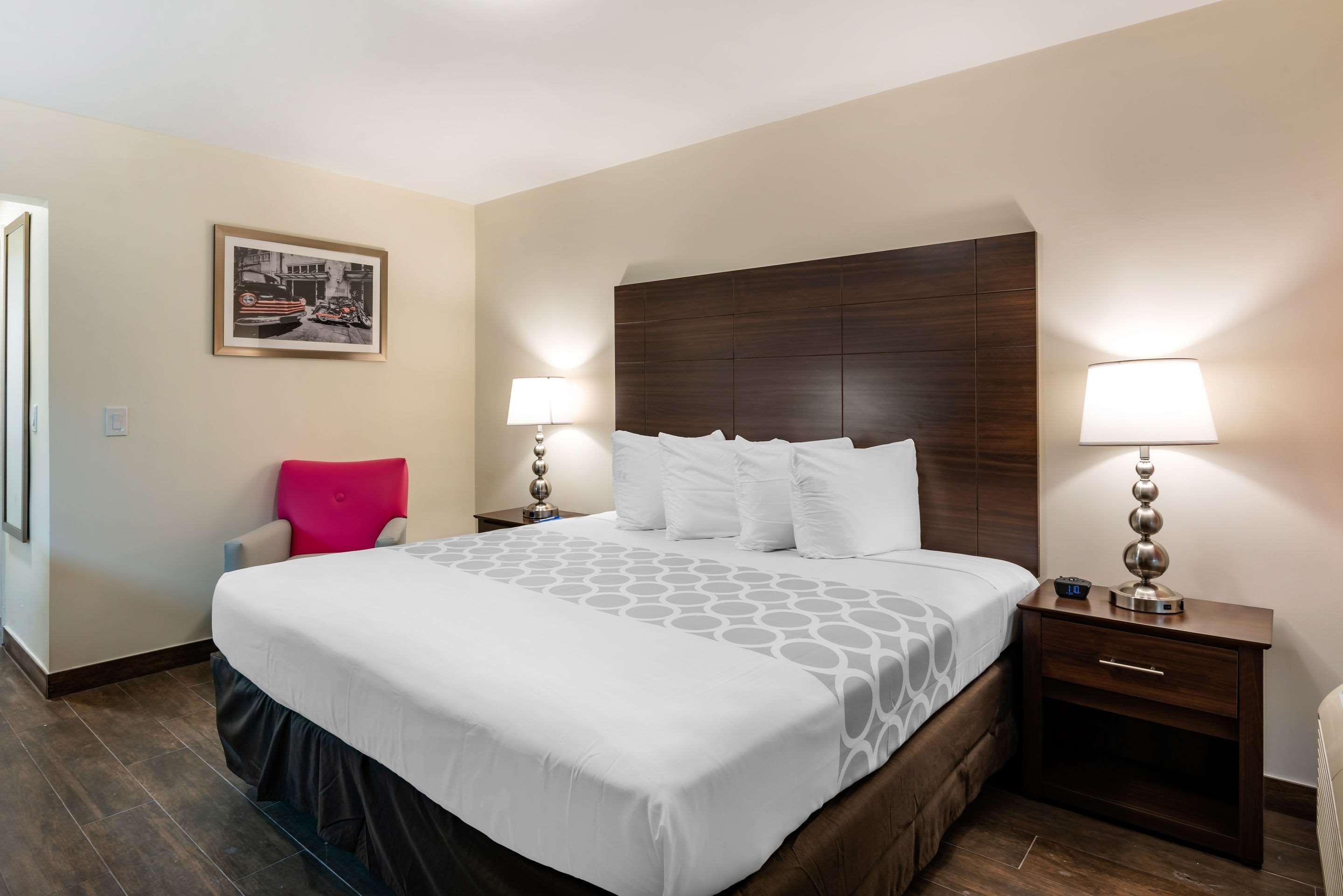 Downtown Hollywood Gardens Inn & Suites Zewnętrze zdjęcie